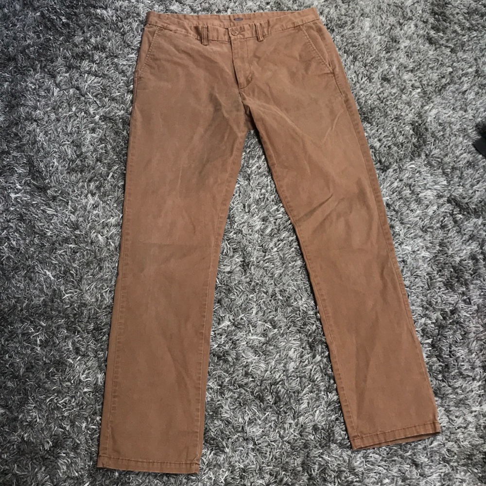 Men’s Old Navy Ultimate Slim Khaki’s